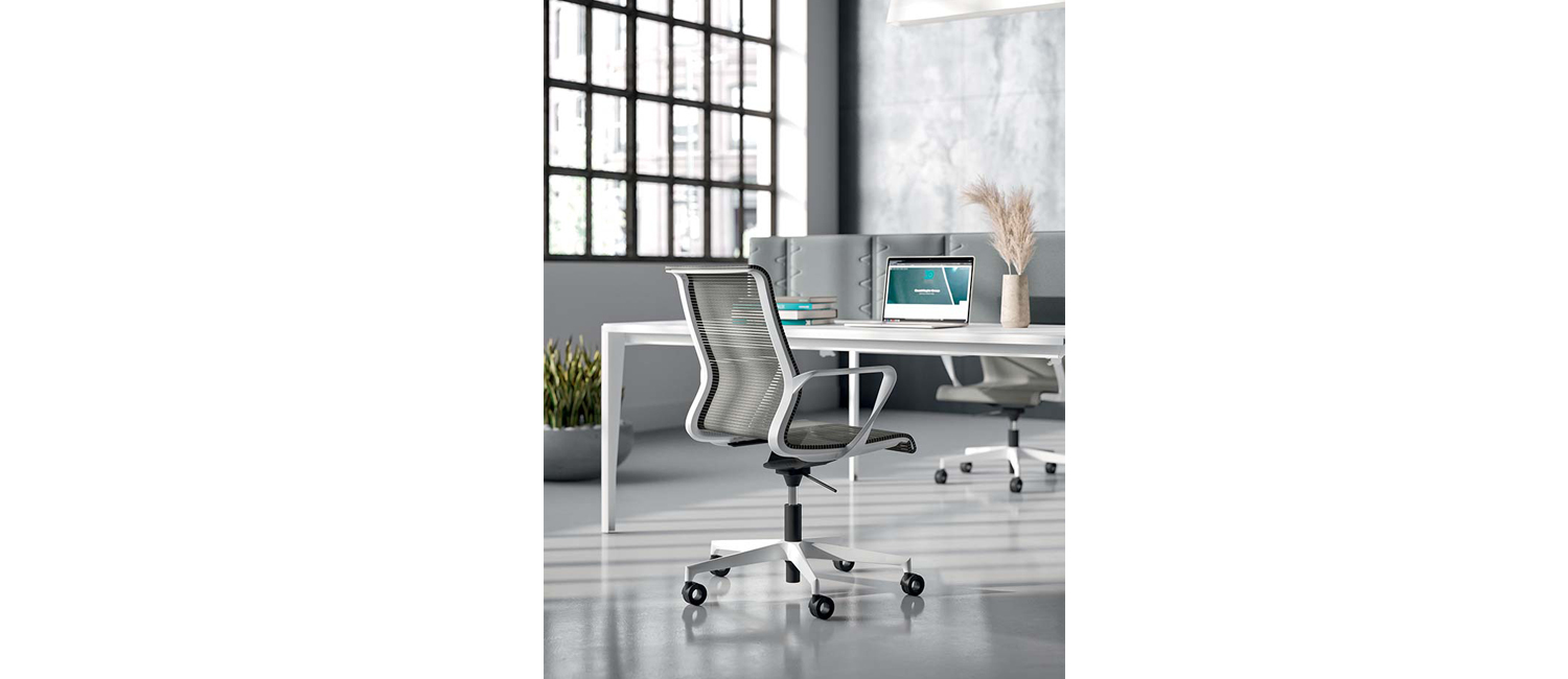 DYNAMICA Executive Chair