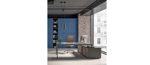 X5 Executive Desk