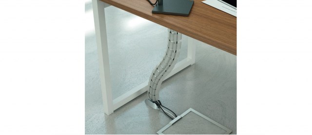 P2 operative desk