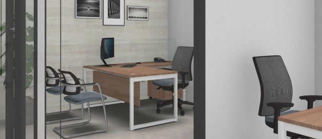 P2 operative desk