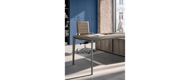 X5 Executive Desk
