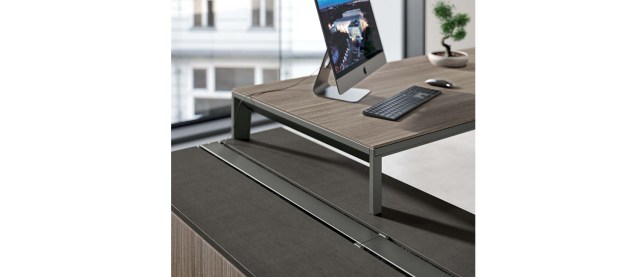 X5 Executive Desk