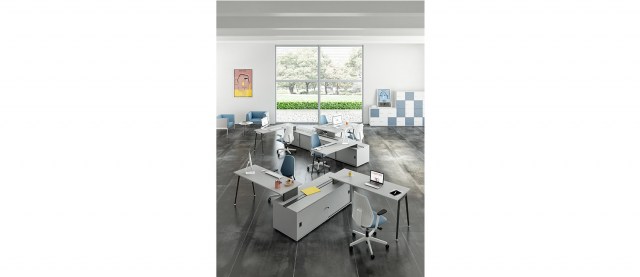 X3 Operative desks