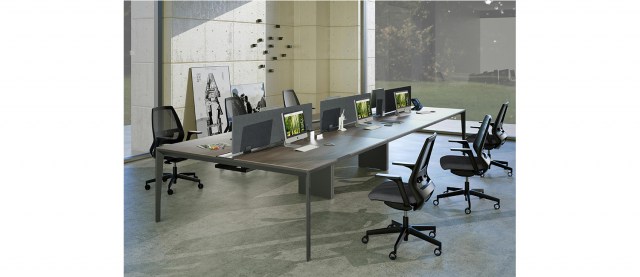 X5 Operative Desks
