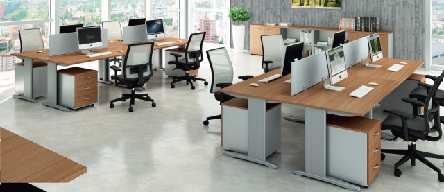 P1 operative desk