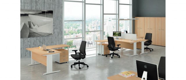 P1 operative desk